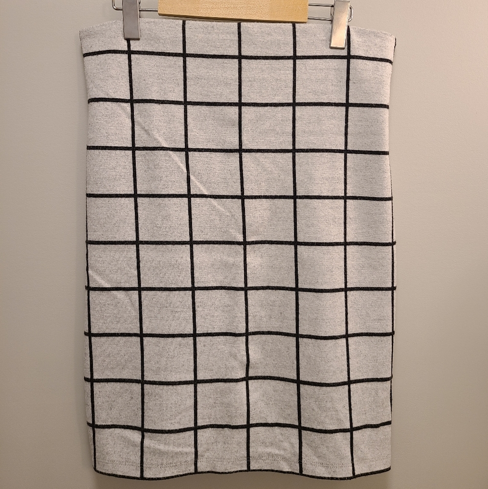 NWT Window skirt
